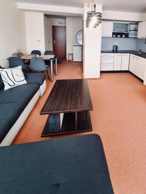 Apartment In Tatranska Strba/Near Strbske Pleso With Free Parking Exteriör bild